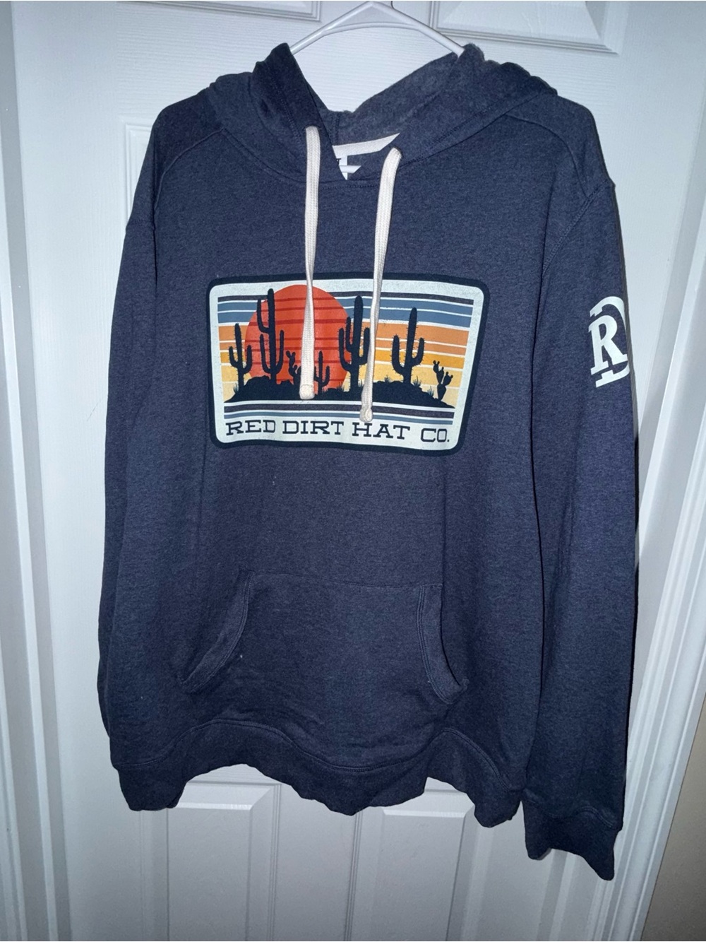 Men’s Red Dirt Hat Hoodie -  XL